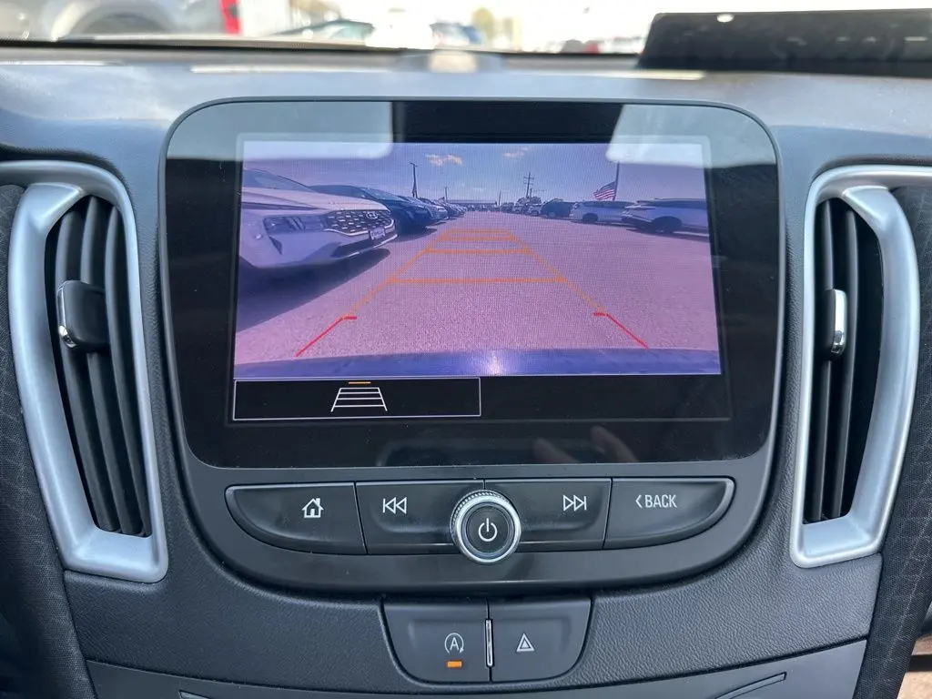 2023 Chevrolet Malibu 1LT photo 23