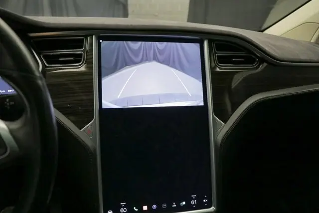 2016 Tesla Model X 90D photo 26