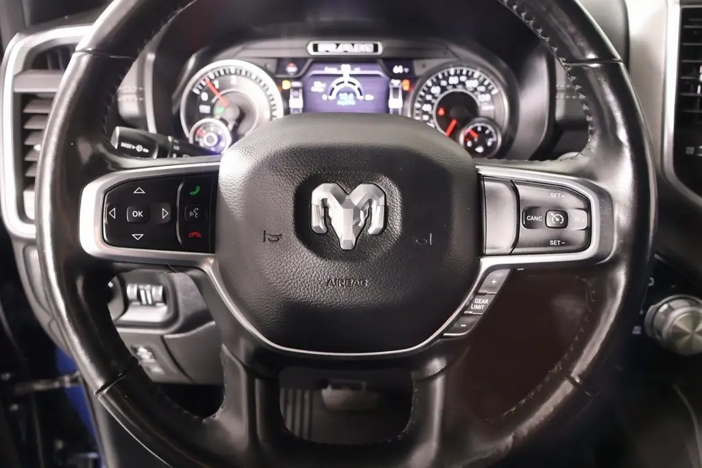 2020 Ram 1500 Laramie photo 3