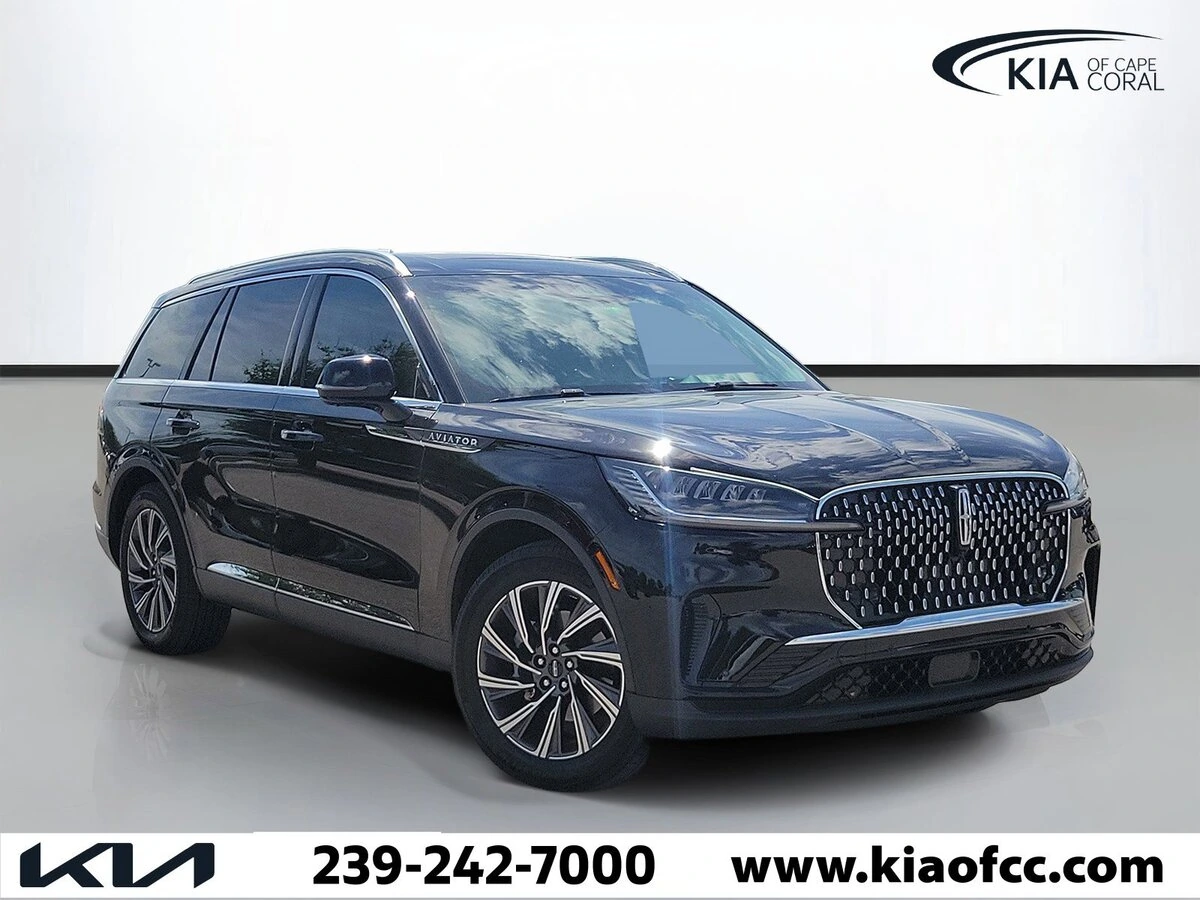 2025 Lincoln Aviator Premiere RWD's photo