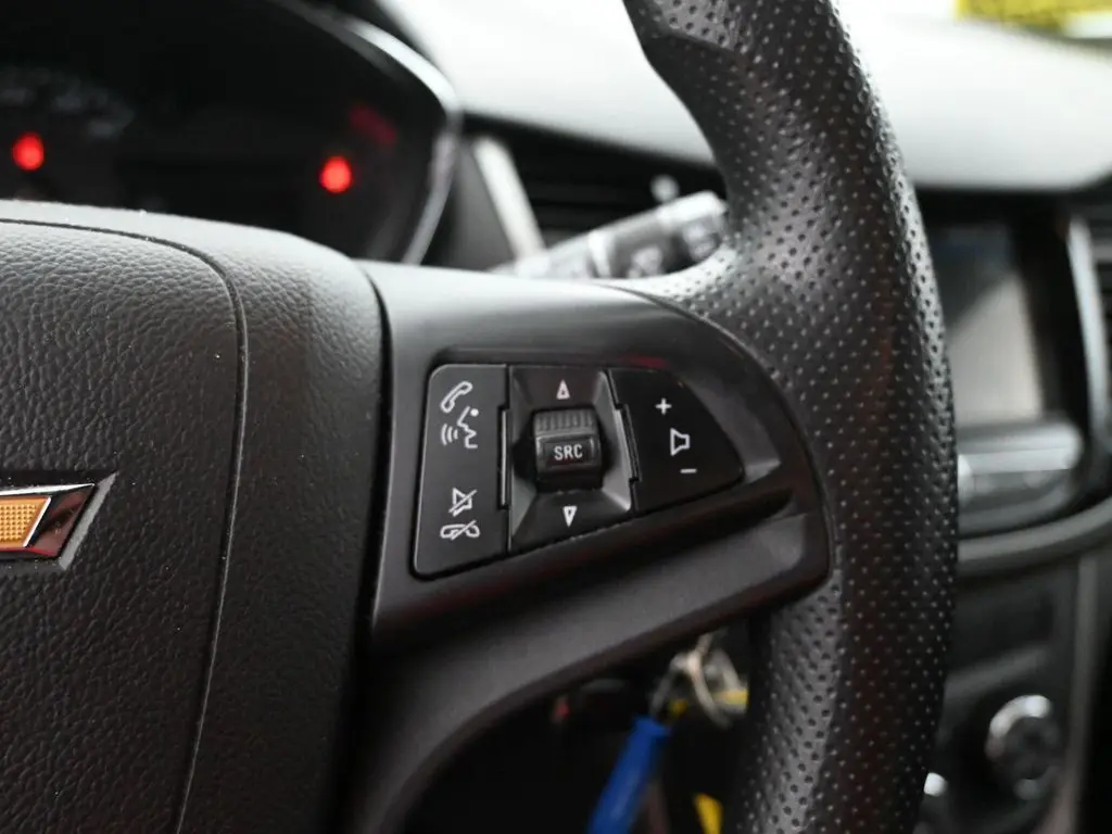 2018 Chevrolet Trax LS photo 18