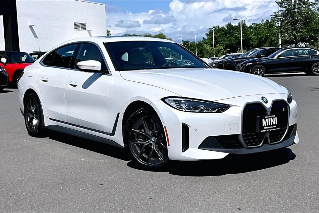 2023 BMW i4