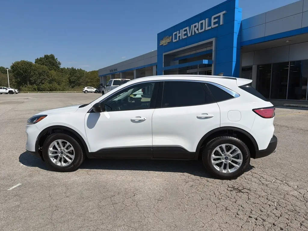 2022 Ford Escape SE photo 11