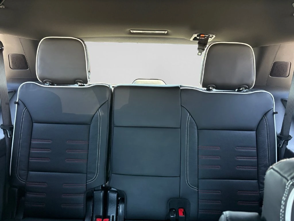2026 GMC Yukon AT4 Ultimate - Photo 38
