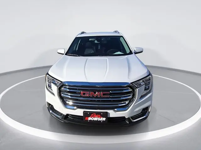 2024 Gmc Terrain SLT photo 3