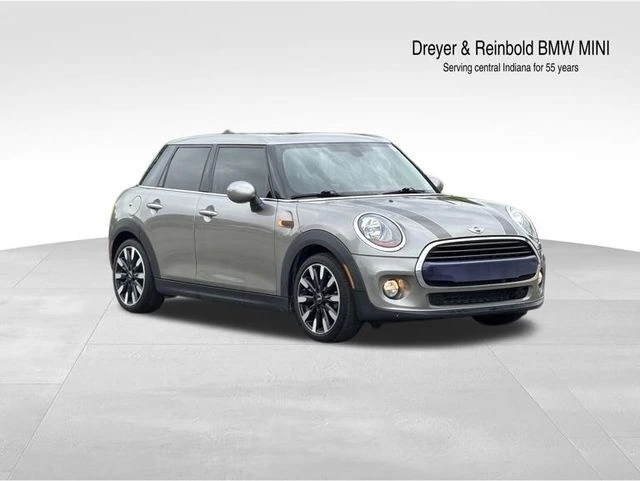 2018 MINI Cooper 4 Door's photo