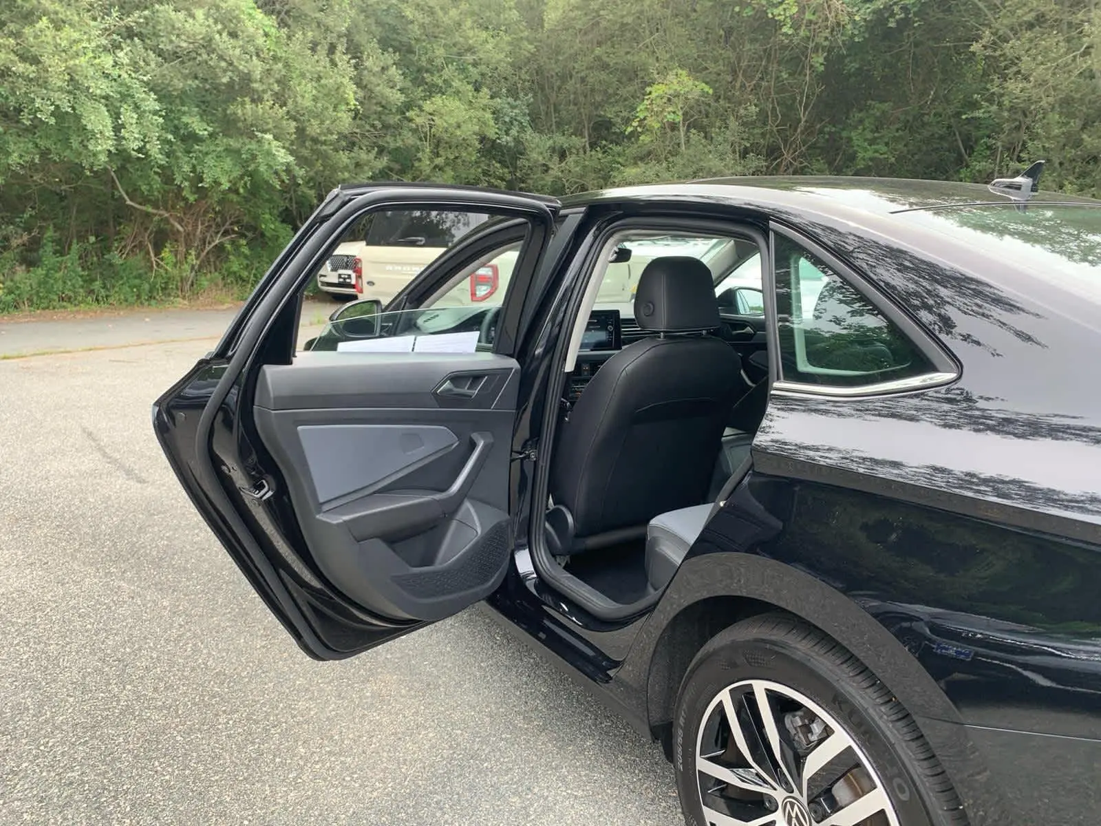2025 Volkswagen Jetta SE photo 31