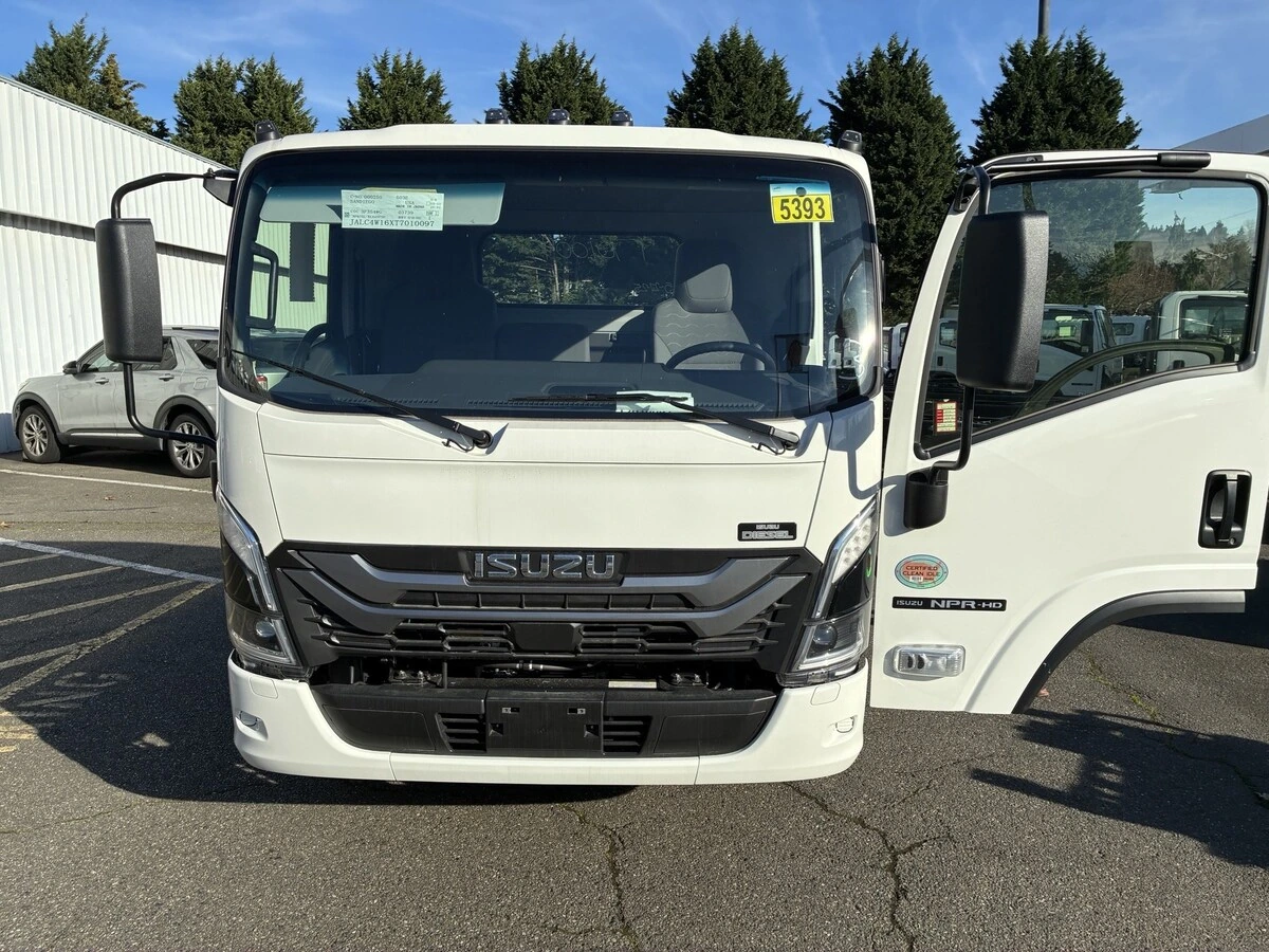 2026 Isuzu NRR — photo 6