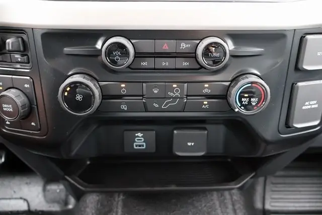 2026 Ford F-250 photo 9