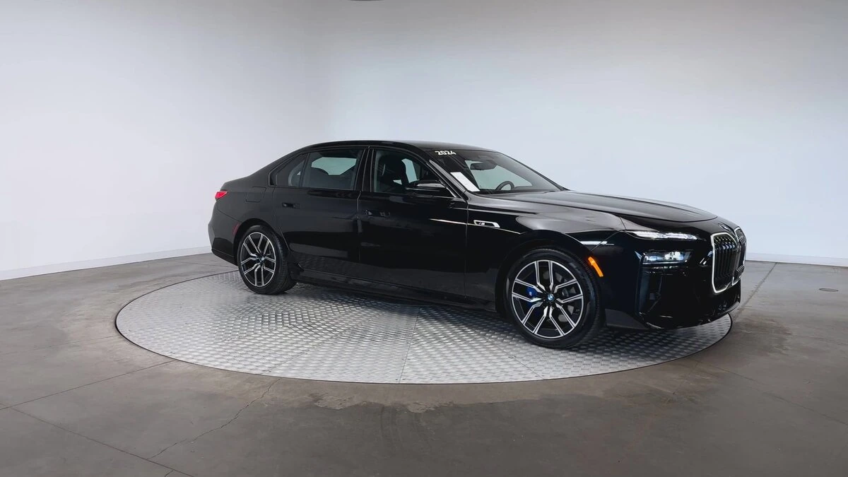 Used 2024 BMW i7 Base with VIN WBY83EH09RCP74642 for sale in Highlands Ranch, CO