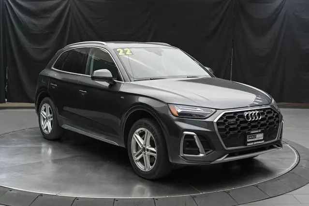 2022 Audi Q5 55 Premium S line photo 2