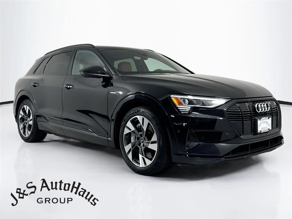 2022 Audi e-tron Premium