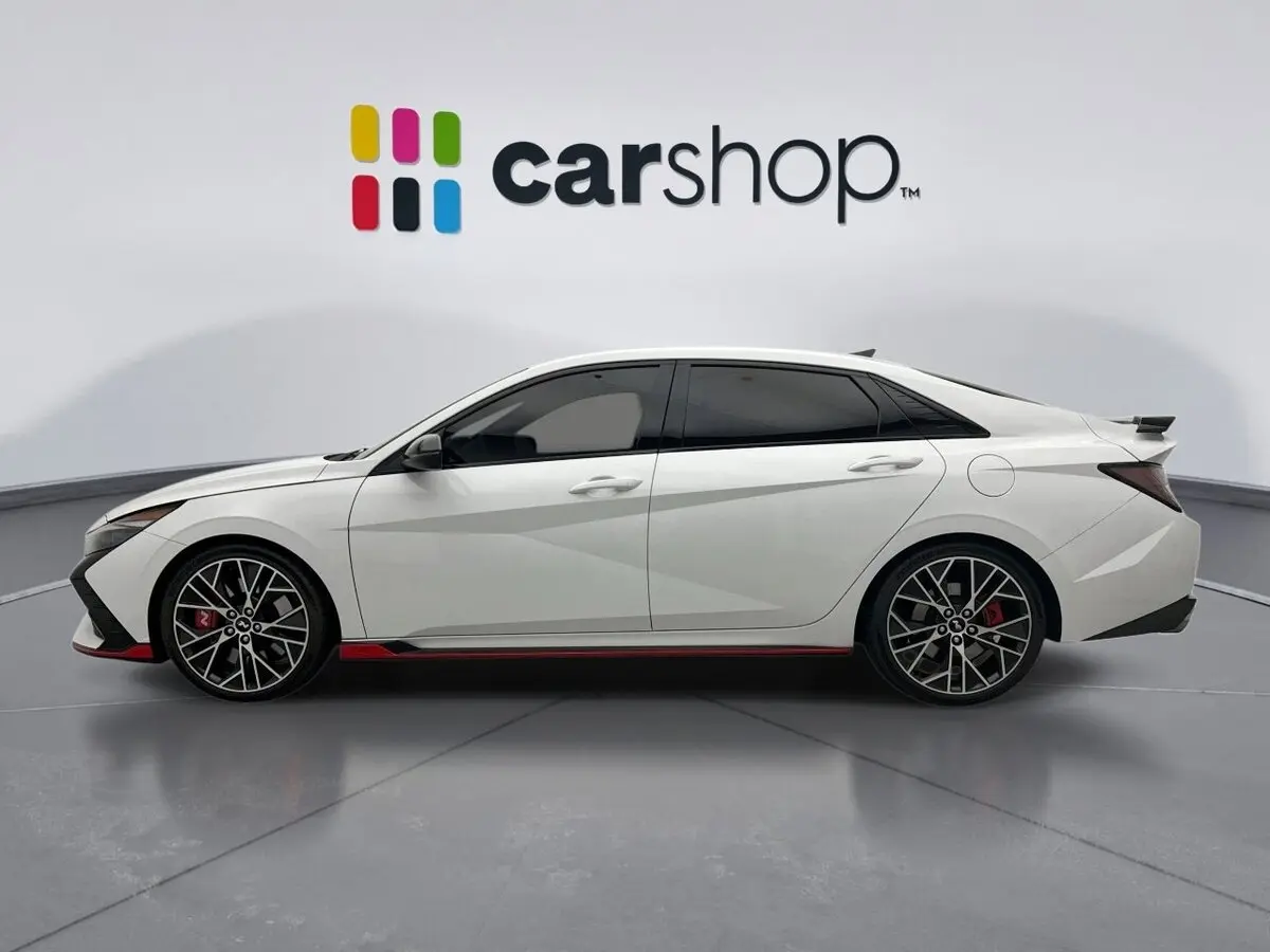 2023 Hyundai Elantra N photo 2