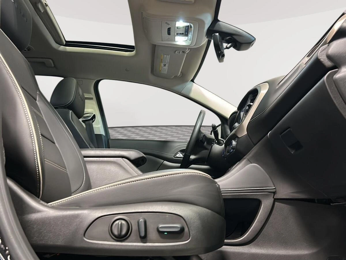 2023 GMC Acadia Denali - Photo 13