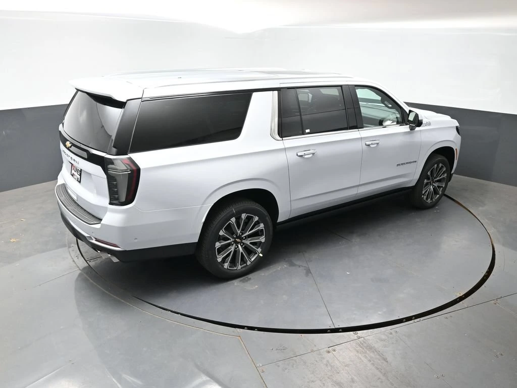 2026 Chevrolet Suburban High Country - Photo 30