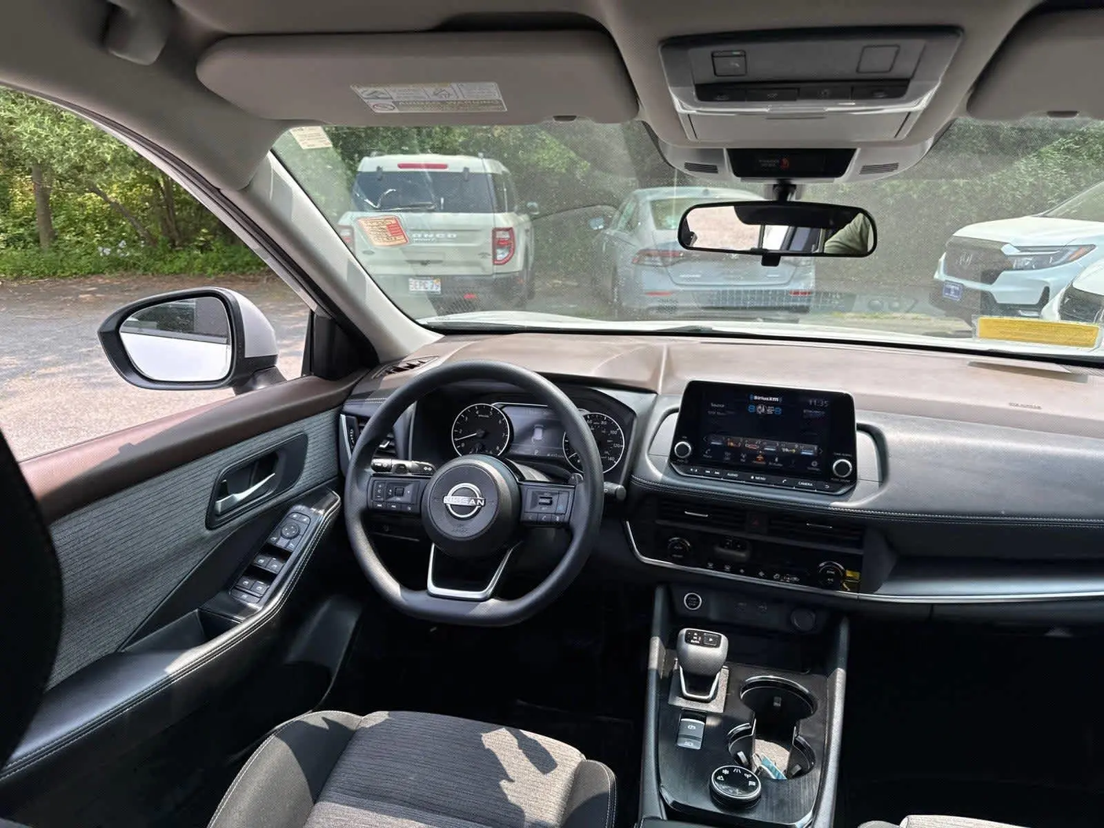 2023 Nissan Rogue SV photo 34