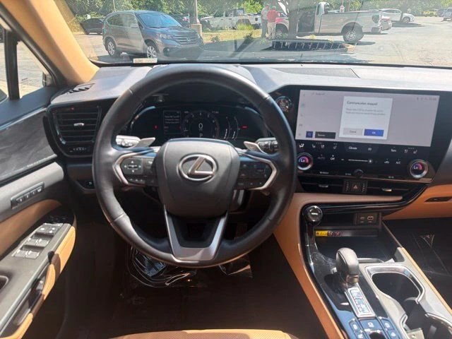2025 Lexus NX 350 - Photo 15