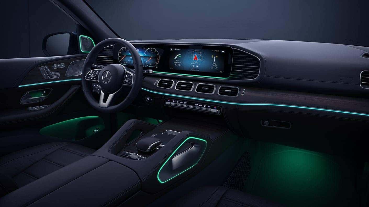 Interior shot of the Mercedes-Benz 2020 GLE SUV