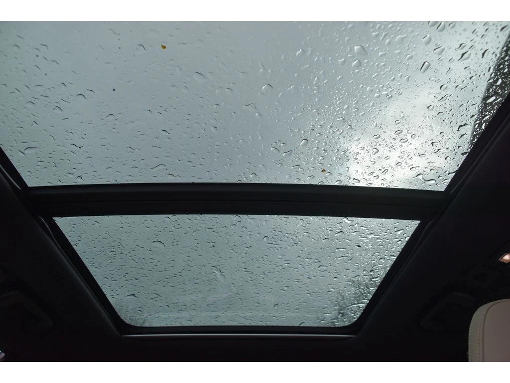 2026 Volvo - image 14