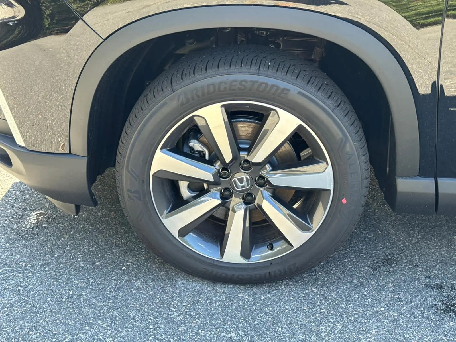 2025 Honda Pilot Touring photo 8