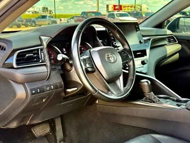 2021 Toyota Camry XSE photo 17