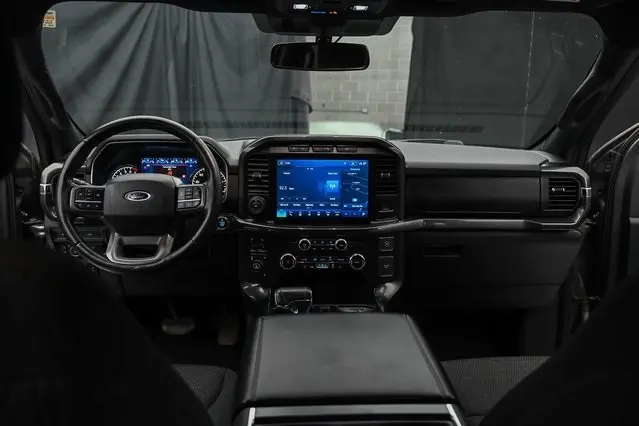 2022 Ford F-150 XLT photo 18