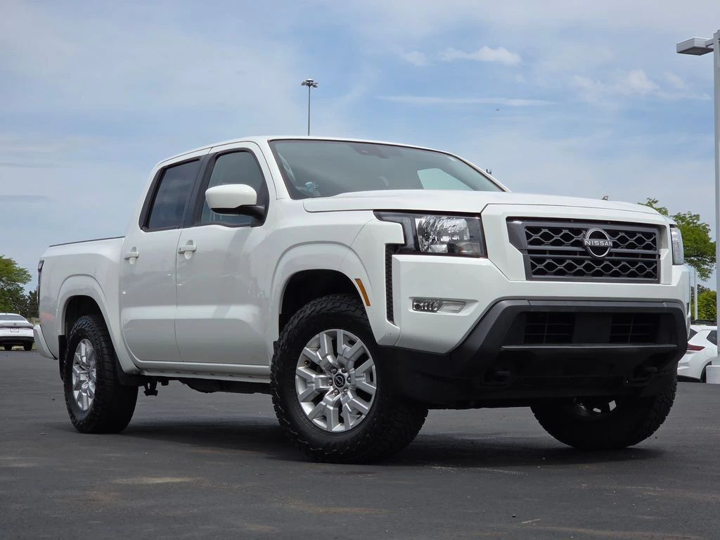 2024 Nissan Frontier SV Crew Cab 4X4 SWB's photo