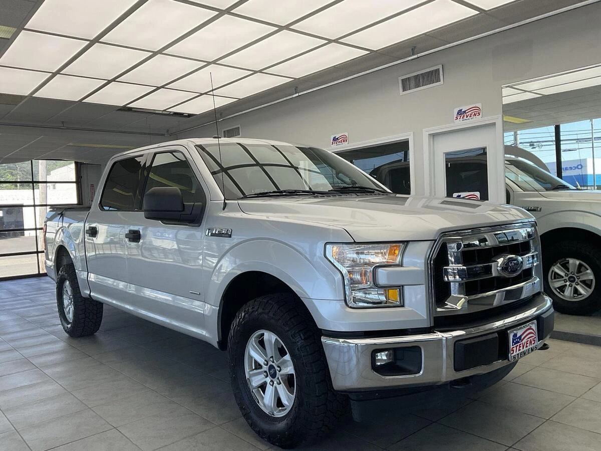 2017 Ford F-150 XLT 4x4 SuperCrew 5-1/2 Box's photo