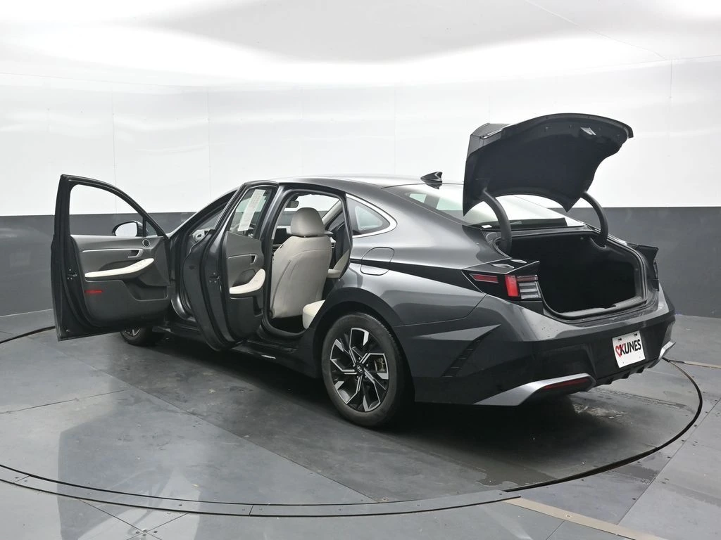 2025 Hyundai Sonata SEL - Photo 47