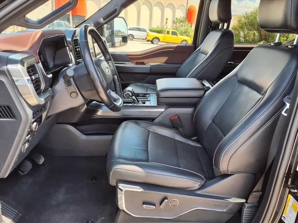 2023 Ford F-150 Lariat photo 23