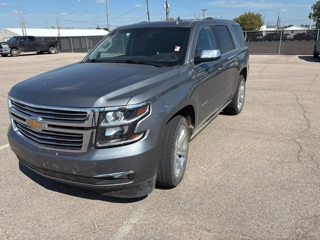 2018 Chevrolet Tahoe Premier photo 2