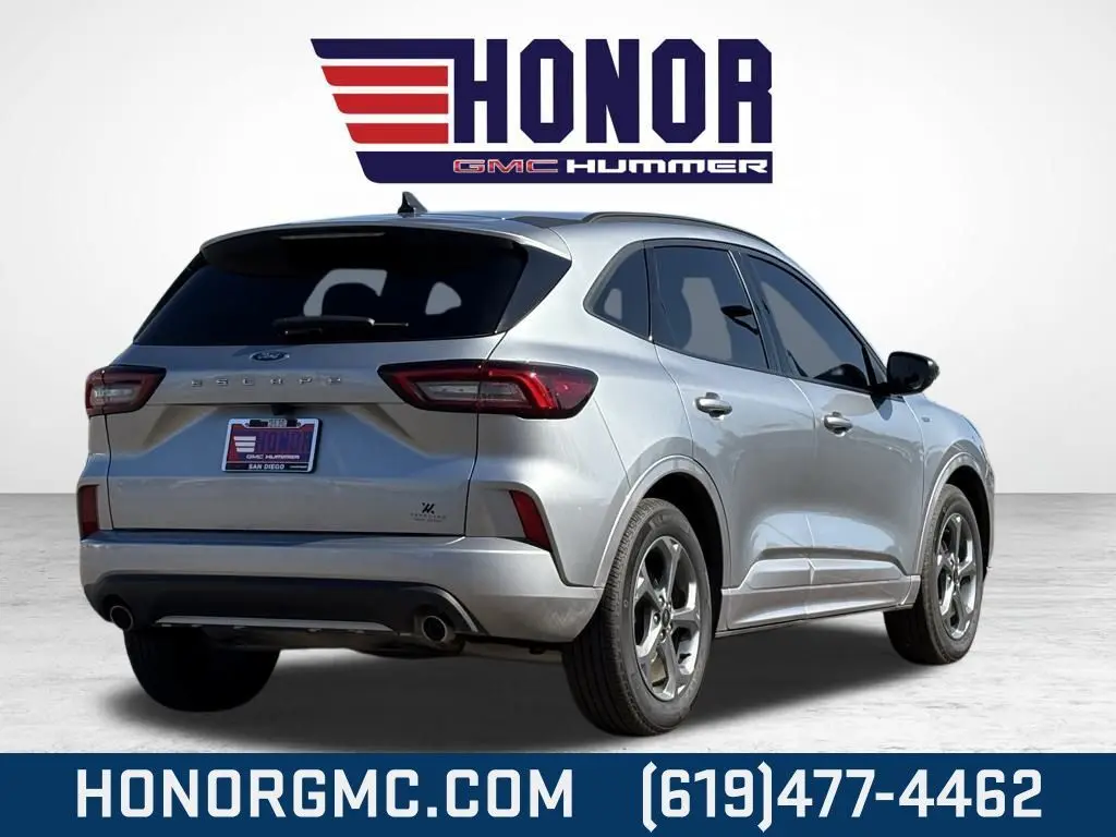 2024 Ford Escape ST-Line photo 2