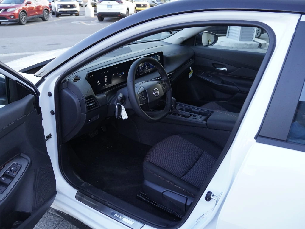 2026 Nissan Sentra SR - Photo 24