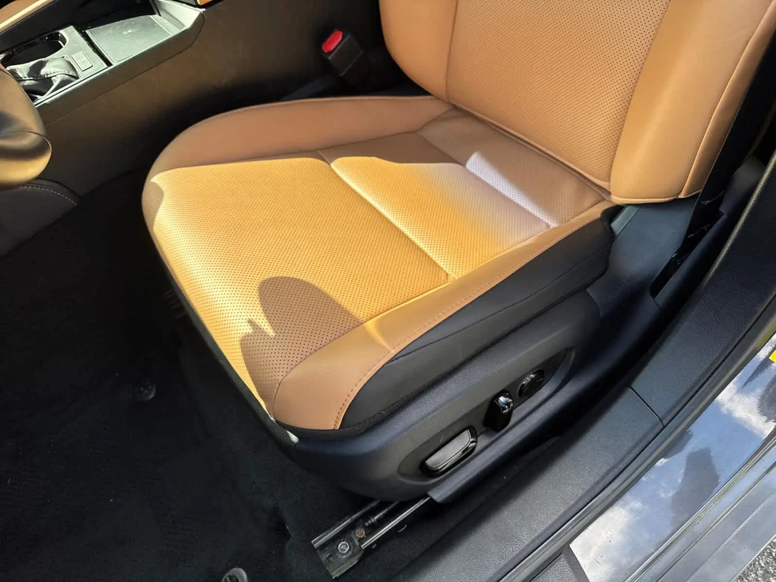 2023 Lexus ES Premium photo 16