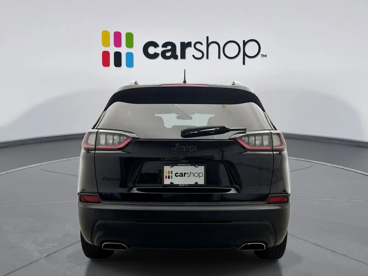 2019 Jeep Cherokee Altitude photo 3