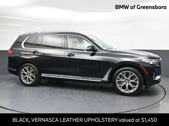 2021 BMW X7 xDrive40i's photo