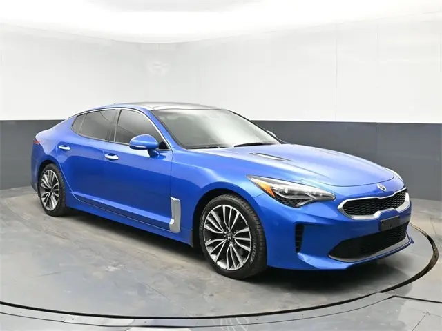 2018 Kia Stinger Premium photo 4