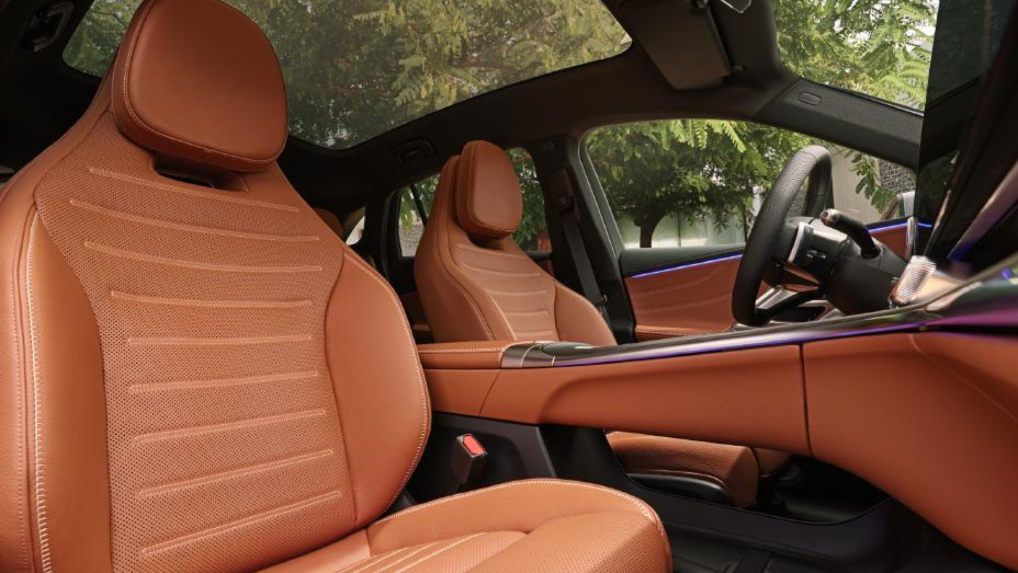 2026 Mercedes-Benz GLC Interior