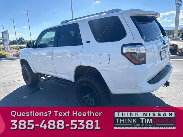 2015 Toyota 4Runner Base photo 2