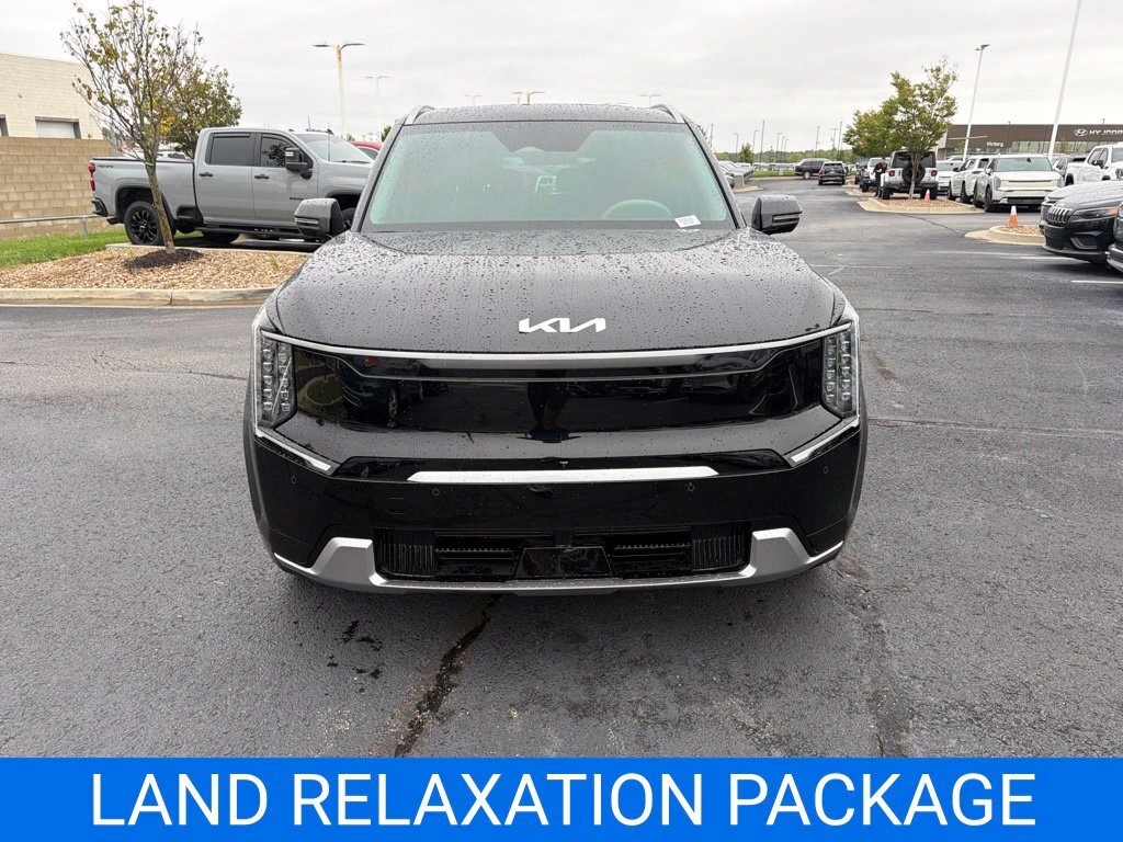 Used 2024 Kia EV9 Land with VIN KNDADFS54R6038085 for sale in Kansas City