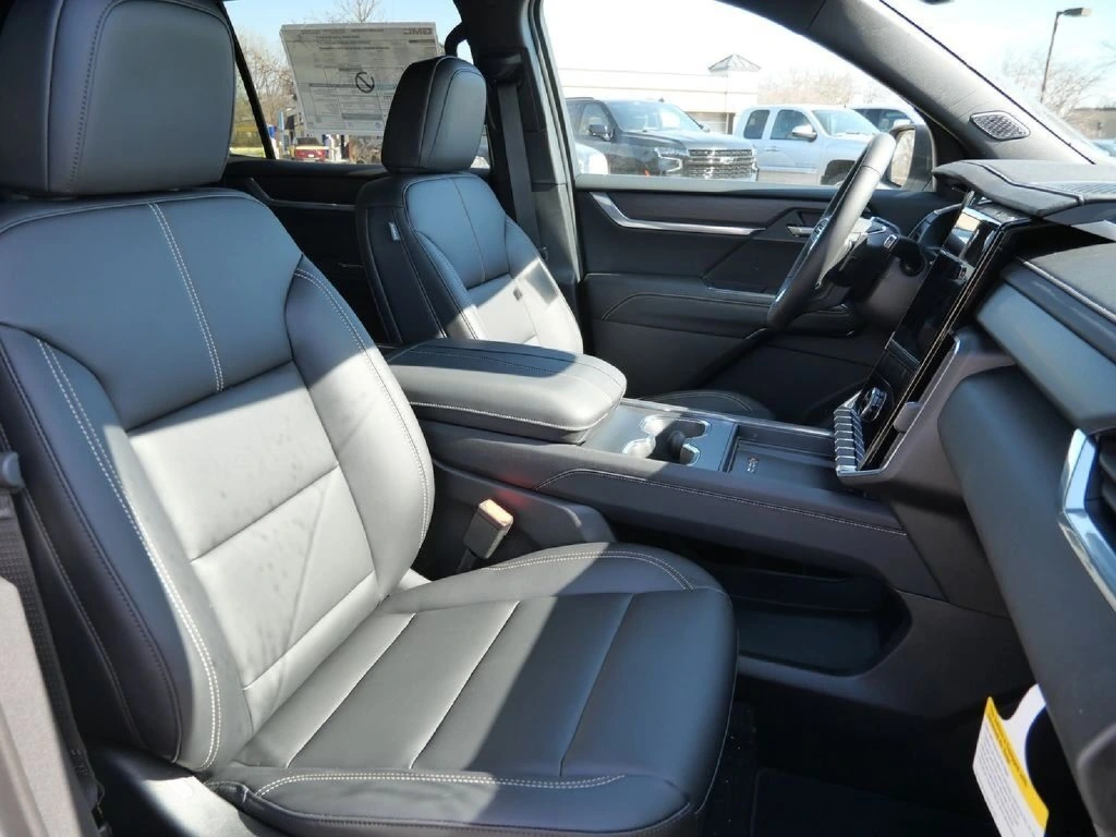 2026 GMC Acadia Elevation - Photo 23