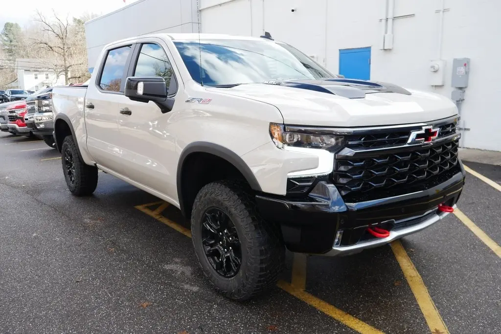 2026 Chevrolet Silverado ZR2 photo 2