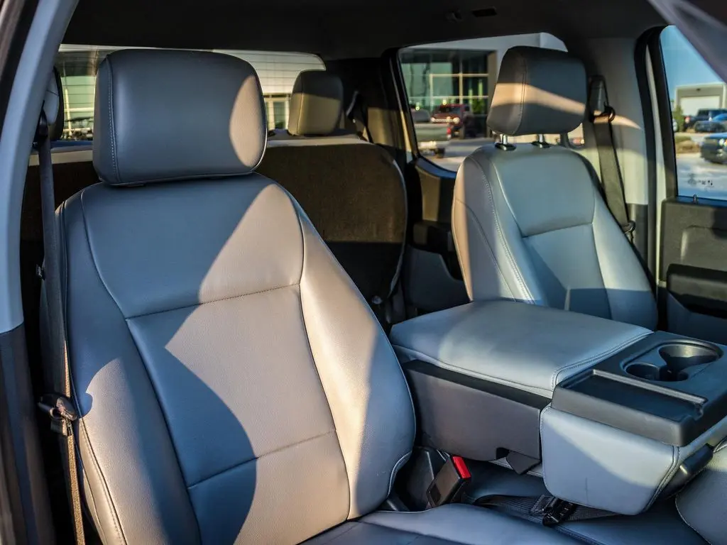 2024 Ford F-150 XLT photo 13