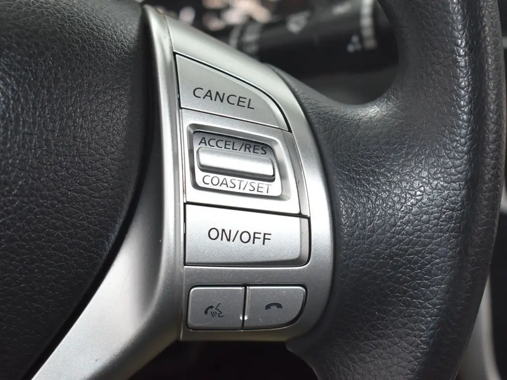 2016 Nissan Altima 2.5 S photo 15