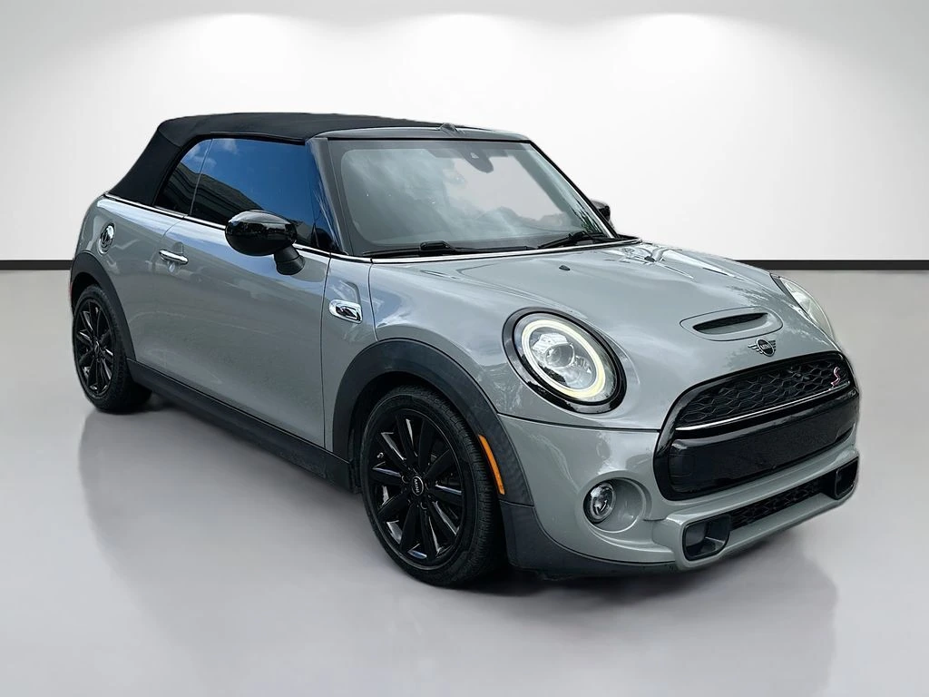 2020 MINI Convertible Cooper S's photo