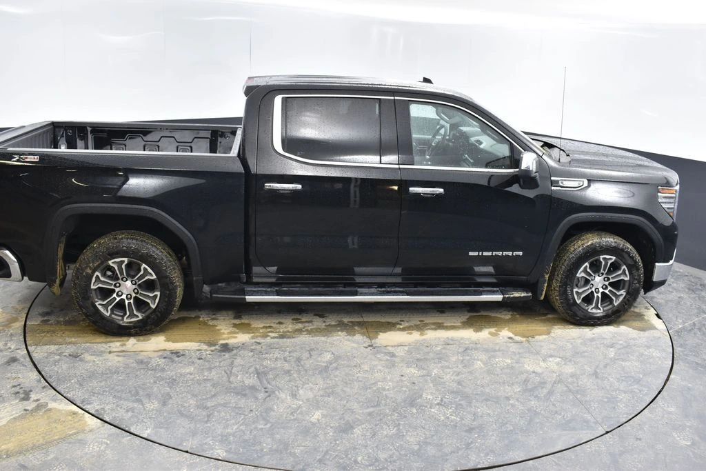 2024 GMC Sierra 1500 SLT - Photo 40