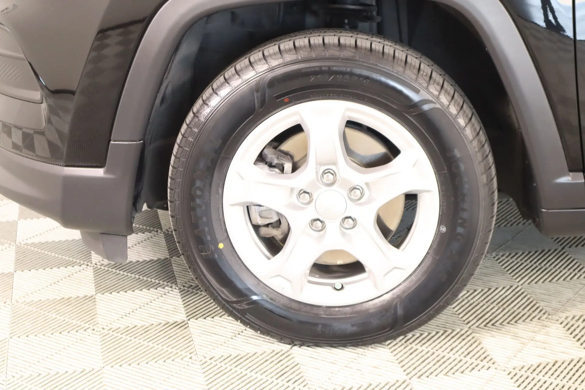2022 Jeep Compass Sport photo 16