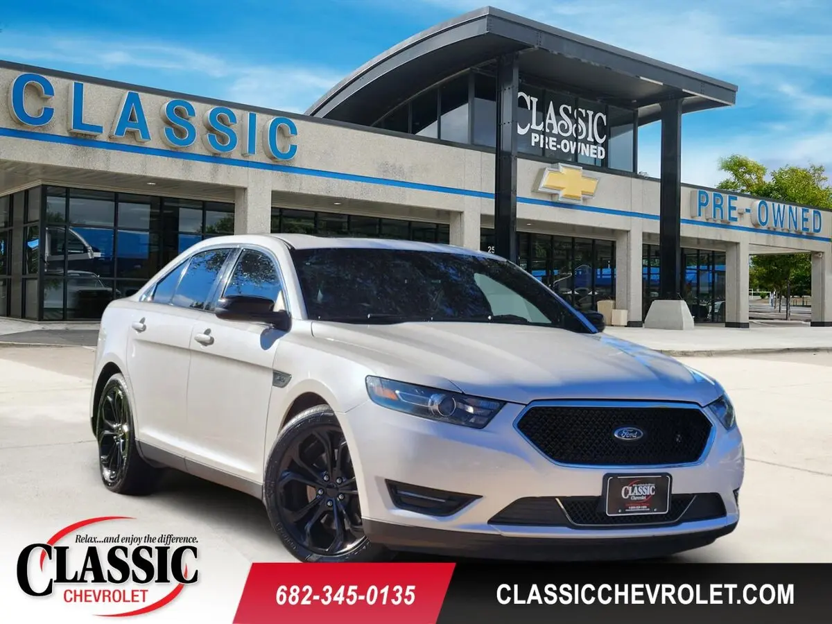 2018 Ford Taurus SHO's photo