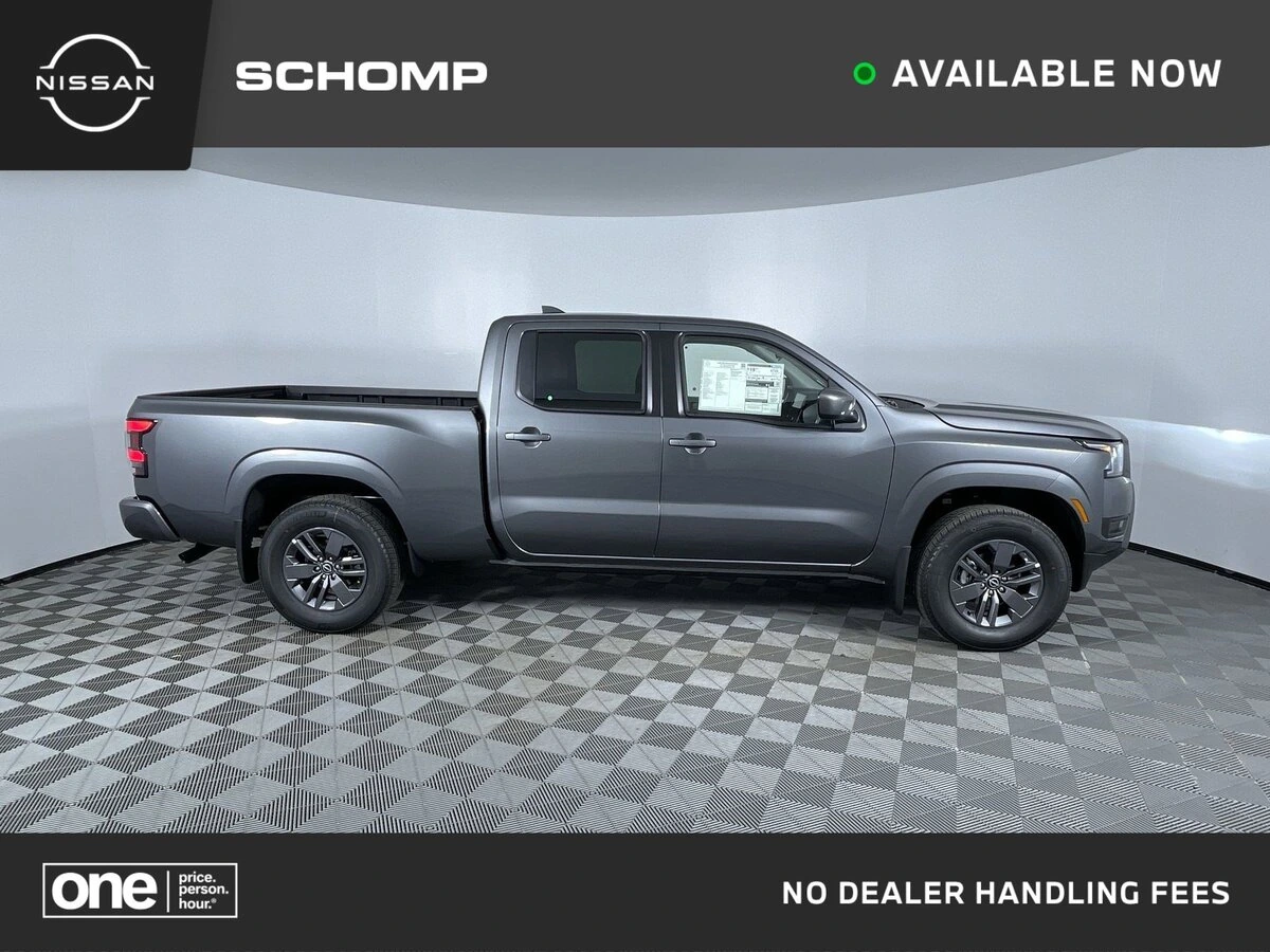 2026 Nissan Frontier SV's photo