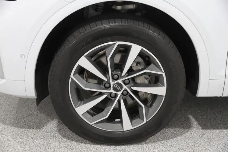 2024 Audi Q5 S line Premium Prestige photo 19